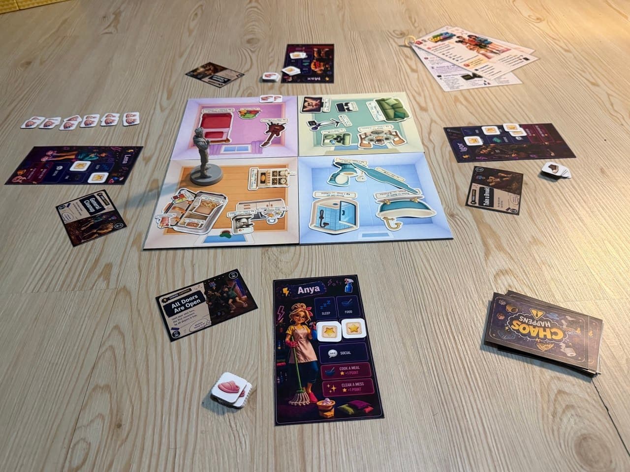 Roomies game board